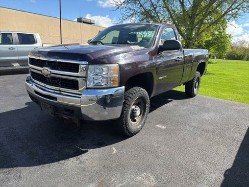 Used 2008 Chevrolet Silverado 2500 W/T w/ Snow Plow Prep Package AWD/4WD image 4