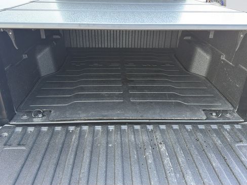 Used 2025 Toyota Tacoma SR5 AWD/4WD image 26