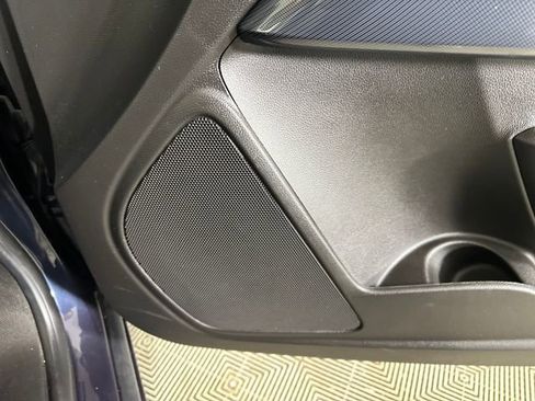 Used 2018 Chevrolet Colorado Z71 w/ Centennial Edition image 29