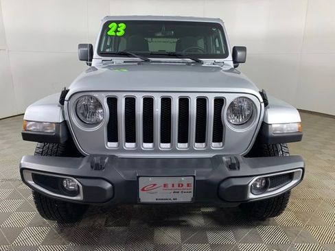 Used 2023 Jeep Wrangler Sahara image 4