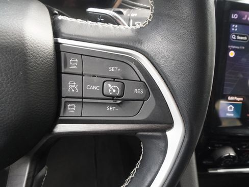 Used 2021 Jeep Grand Cherokee L Limited RWD image 15