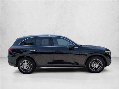 Certified 2026 Mercedes-Benz GLC 300 image 4