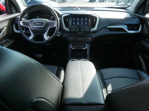 Used 2024 GMC Terrain SLT image 20