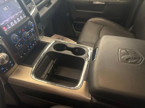 Used 2016 RAM 1500 Laramie w/ Convenience Group AWD/4WD image 36