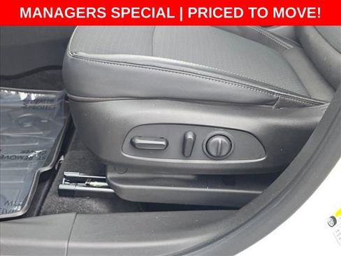Used 2020 Buick Encore GX Select FWD image 28
