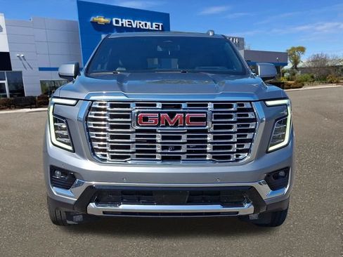 Used 2025 GMC Yukon Denali AWD/4WD image 22