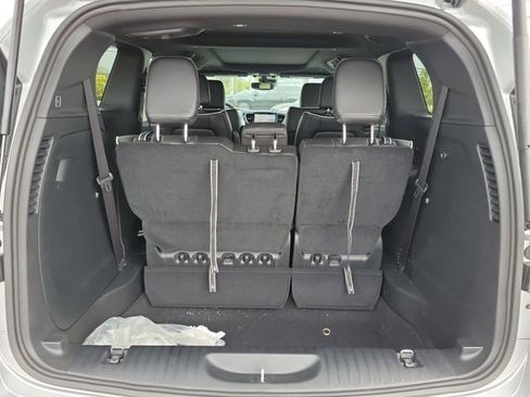 New 2026 Chrysler Pacifica Limited image 9