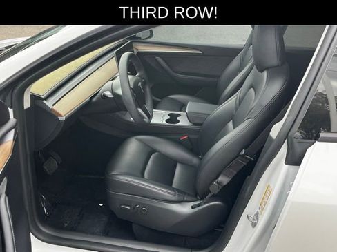 Used 2024 Tesla Model Y Long Range AWD/4WD image 9