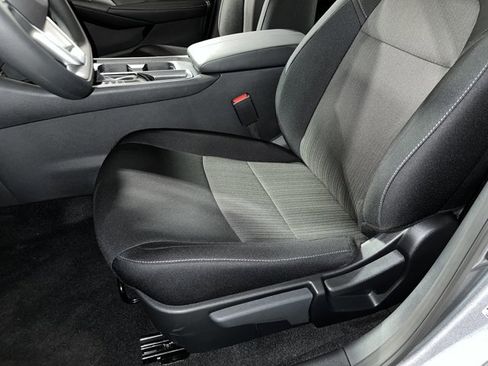 New 2025 Nissan Sentra SV image 22