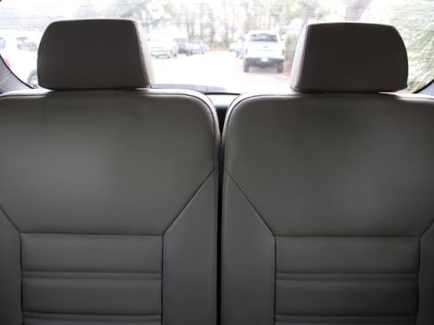 Used 2017 Kia Sorento EX image 52