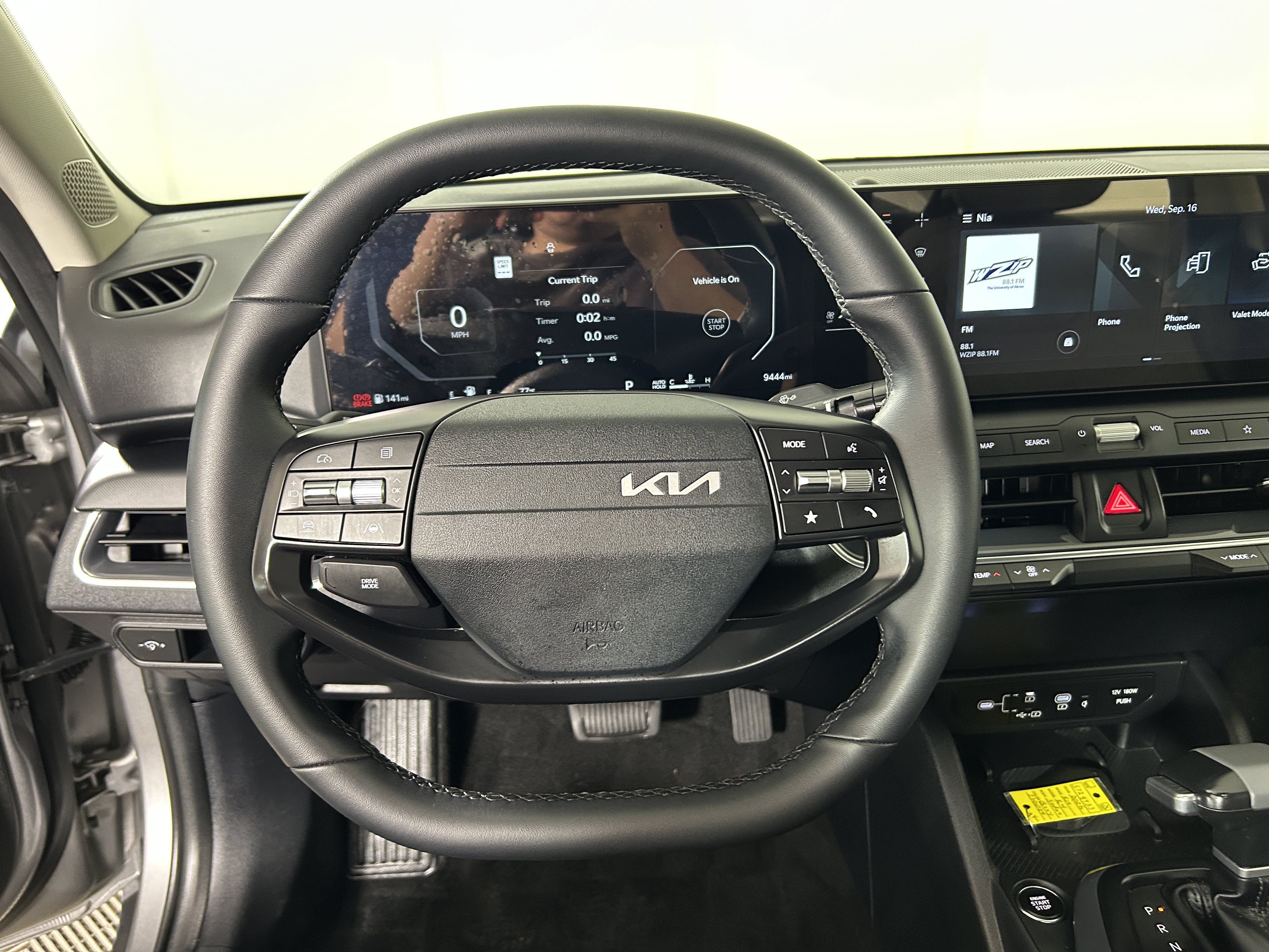 Used 2025 Kia K4 EX FWD image 11