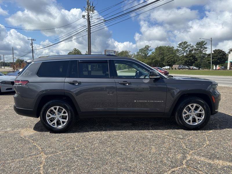 Used 2022 Jeep Grand Cherokee L Limited w/ Luxury Tech Group II AWD/4WD image 6
