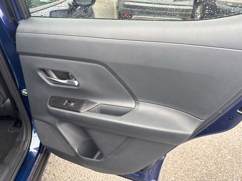 Used 2026 Nissan Kicks SV FWD image 18