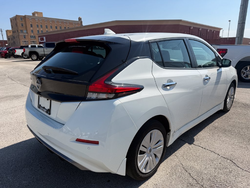 Used 2025 Nissan Leaf S FWD image 6