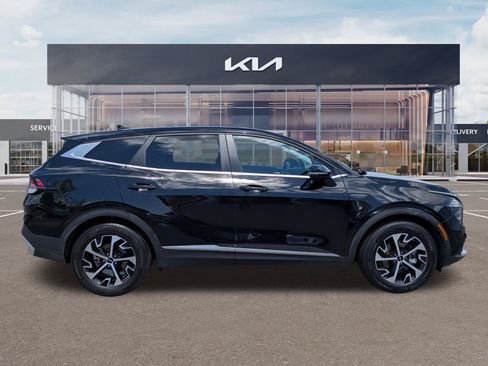 Certified 2024 Kia Sportage EX FWD image 3
