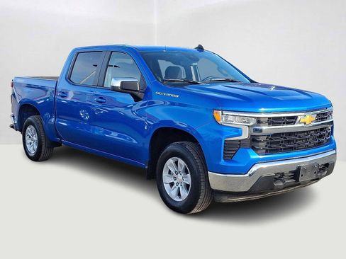 Used 2025 Chevrolet Silverado 1500 LT image 4