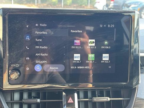 Used 2025 Toyota Corolla LE FWD image 33