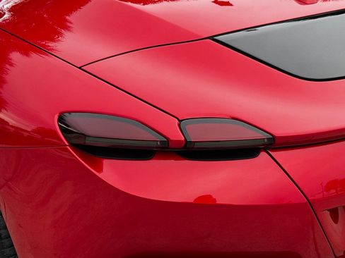 Used 2024 Ferrari Roma Spider RWD image 7