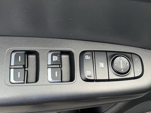 Used 2019 Kia Sportage LX AWD/4WD image 16