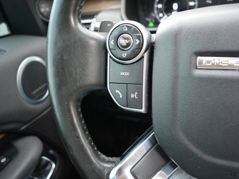 Used 2018 Land Rover Discovery HSE AWD/4WD image 30
