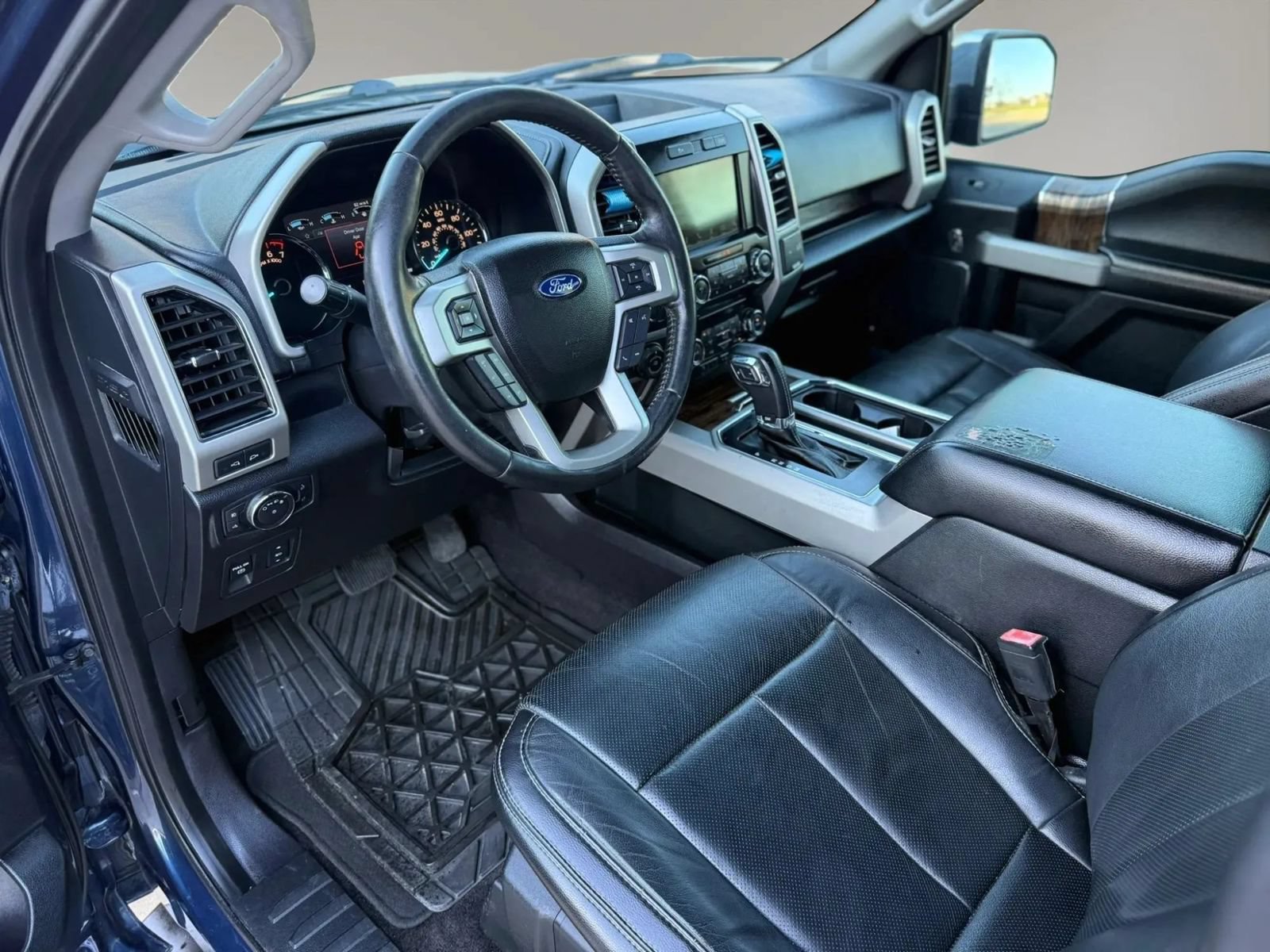 Used 2018 Ford F150 Lariat RWD image 18