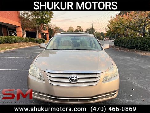 Used 2007 Toyota Avalon Limited image 3