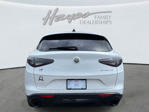 Used 2024 Alfa Romeo Stelvio Sprint image 43