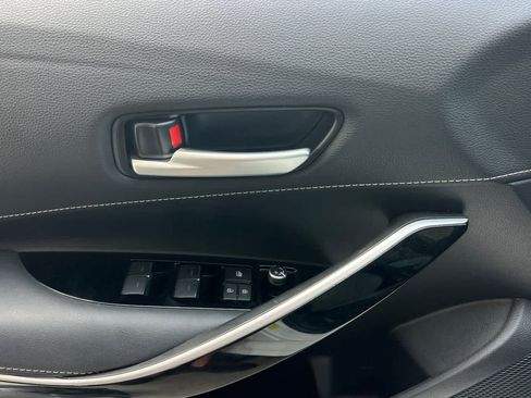 Used 2021 Toyota Corolla XSE FWD image 15