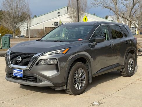 Used 2023 Nissan Rogue S AWD/4WD image 5