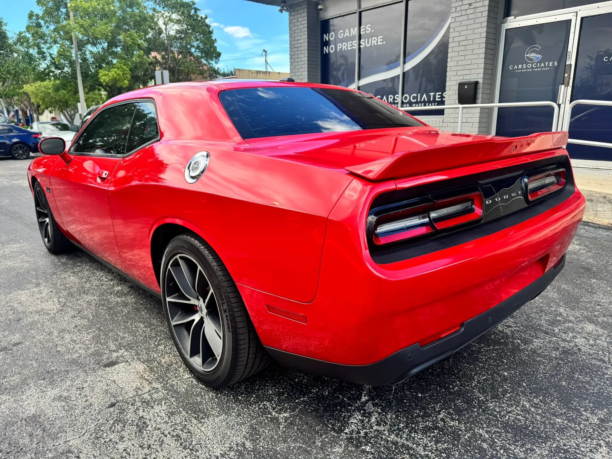Used 2018 Dodge Challenger R/T w/ Performance Handling Group RWD image 5