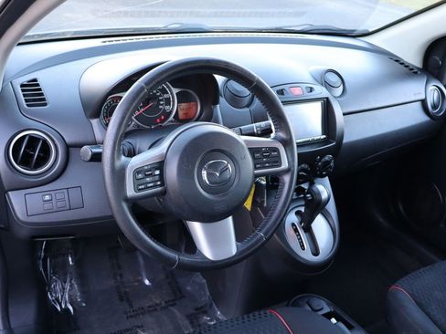Used 2012 MAZDA MAZDA2 Touring image 14