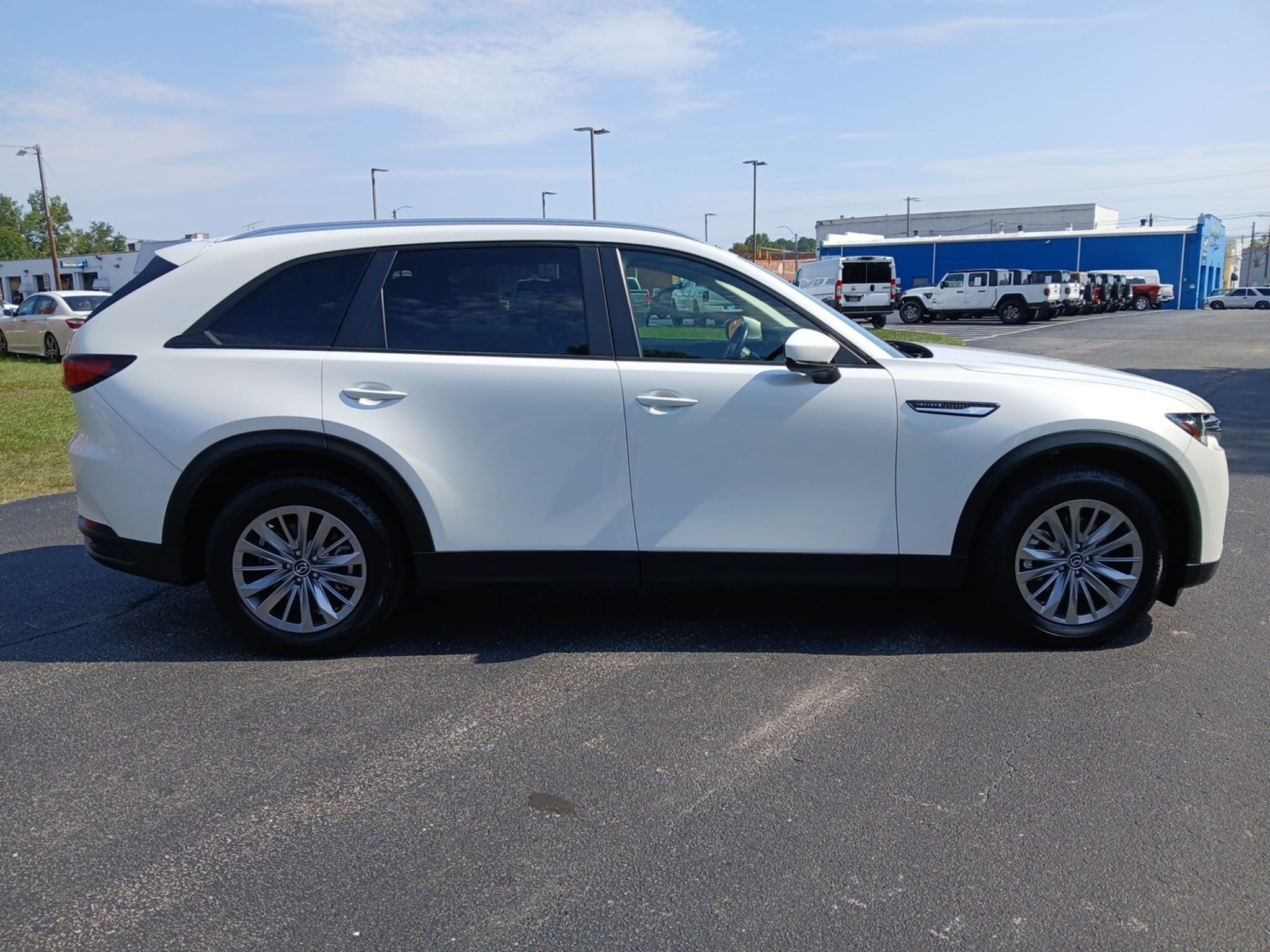 Used 2025 MAZDA CX-90 3.3 Turbo w/ Select Package AWD/4WD image 2
