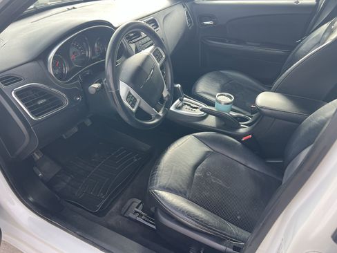 Used 2013 Chrysler 200 Limited image 12