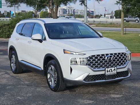 Used 2021 Hyundai Santa Fe SEL w/ Convenience Package FWD image 3