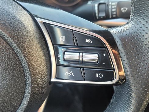 Used 2022 Kia Forte GT-Line image 16