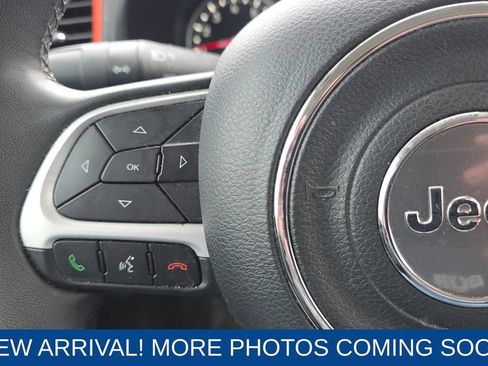 Used 2020 Jeep Renegade Latitude image 16