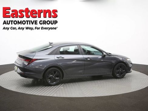 Used 2021 Hyundai Elantra SEL FWD image 42