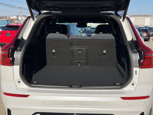 New 2026 Volvo XC60 B5 Ultra AWD/4WD image 14