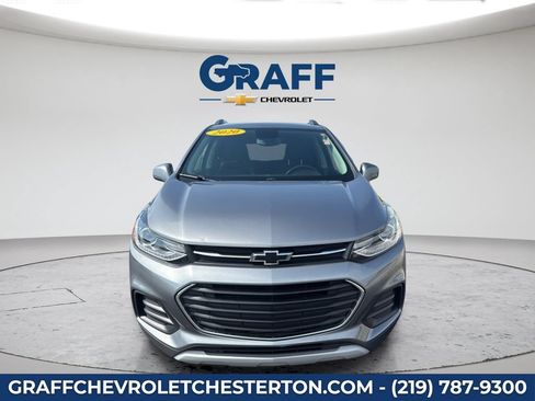 Used 2020 Chevrolet Trax LT w/ LT Convenience Package AWD/4WD image 12