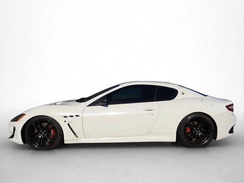 Used 2012 Maserati GranTurismo MC RWD image 2