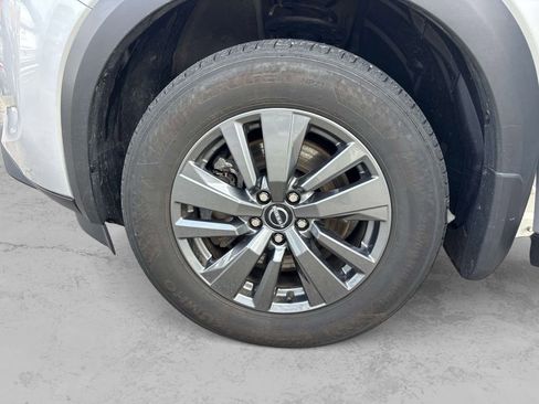 Used 2024 Nissan Pathfinder S AWD/4WD image 28