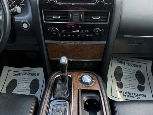 Used 2023 Nissan Armada SL w/ Captain's Chairs Package AWD/4WD image 18