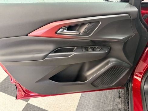 New 2026 Chevrolet Equinox EV RS image 15