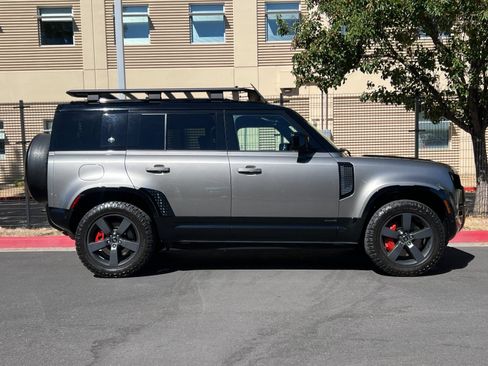 Used 2024 Land Rover Defender 110 X AWD/4WD image 7