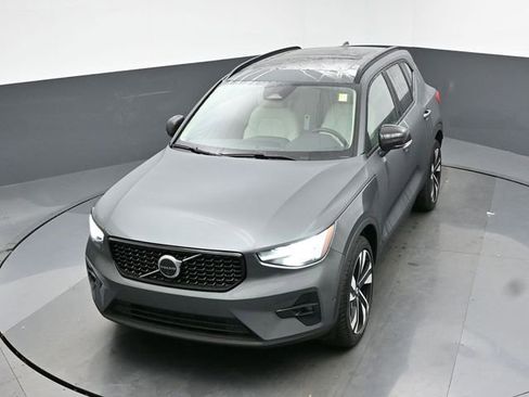 New 2026 Volvo XC40 B5 Ultra w/ Climate Package image 46