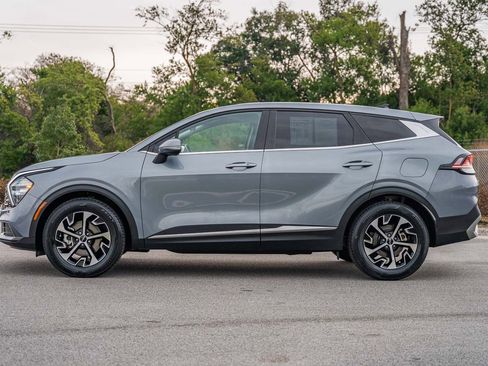 Used 2023 Kia Sportage EX image 7