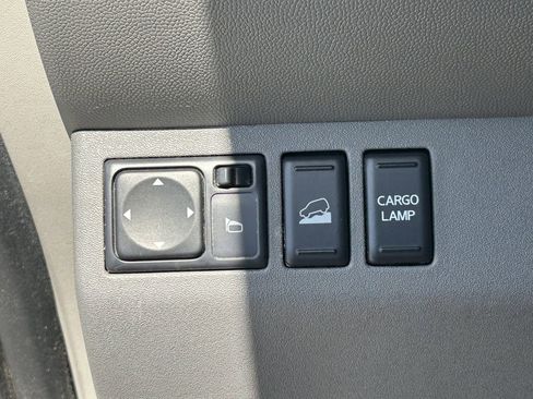 Used 2016 Nissan Frontier SV image 30