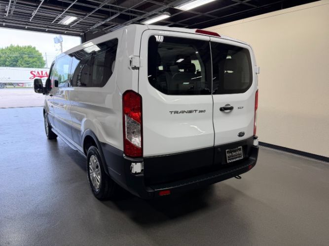 Used 2023 Ford Transit 350 XLT RWD image 3