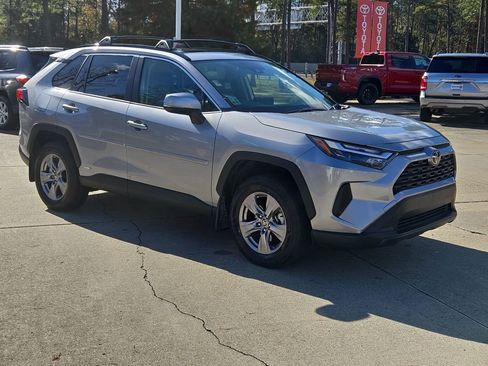 Certified 2025 Toyota RAV4 XLE image 9