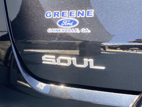 Used 2025 Kia Soul S FWD image 6